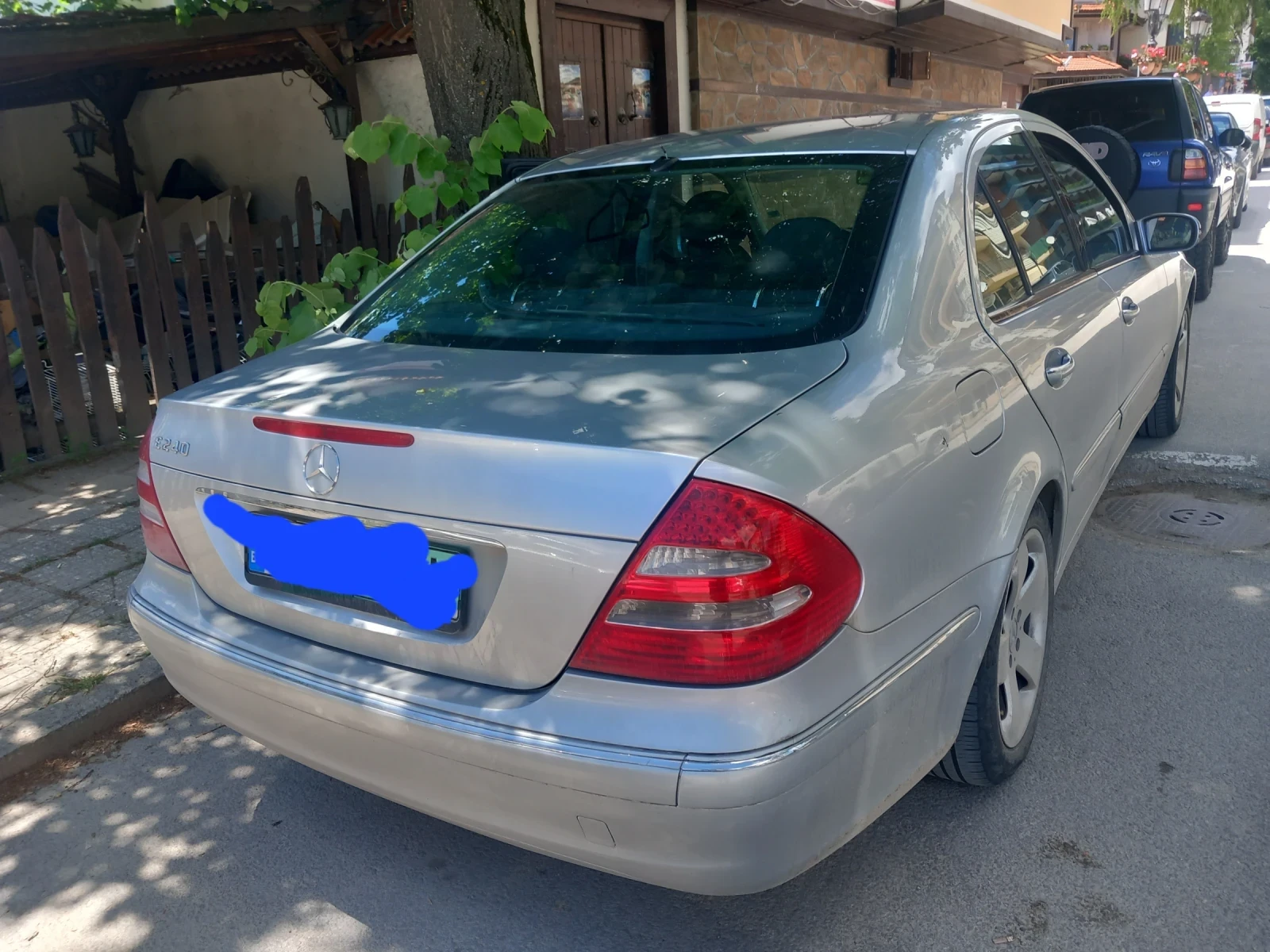 Mercedes-Benz E 240  - изображение 8