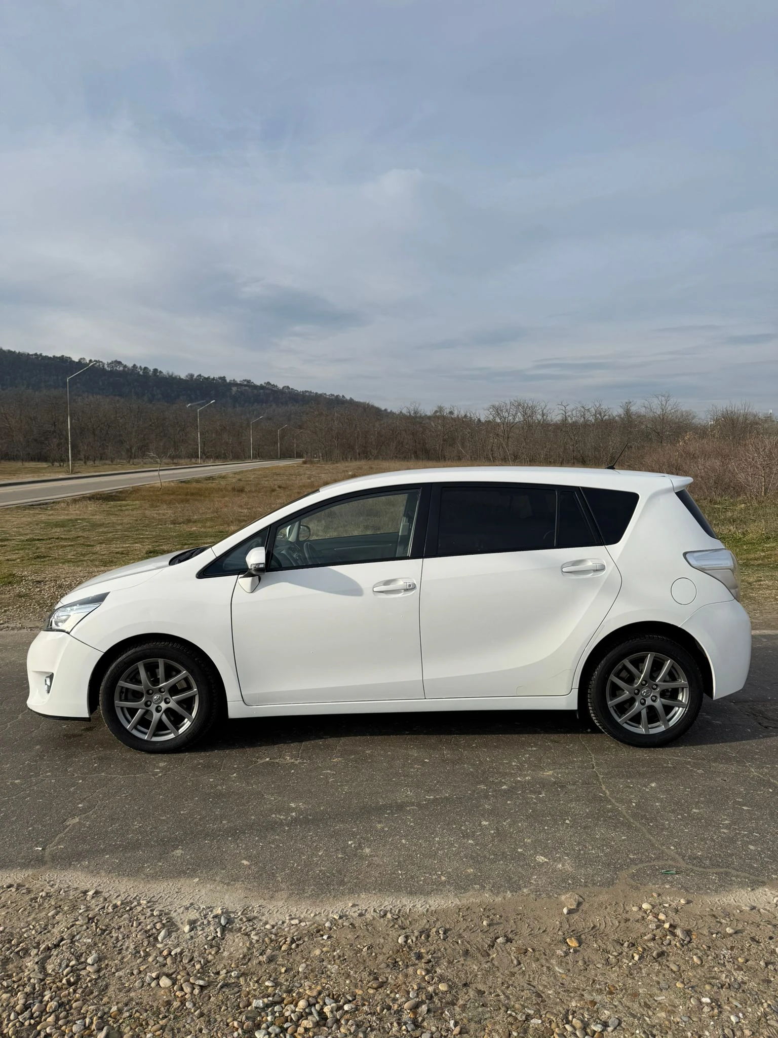 Toyota Verso  - изображение 3