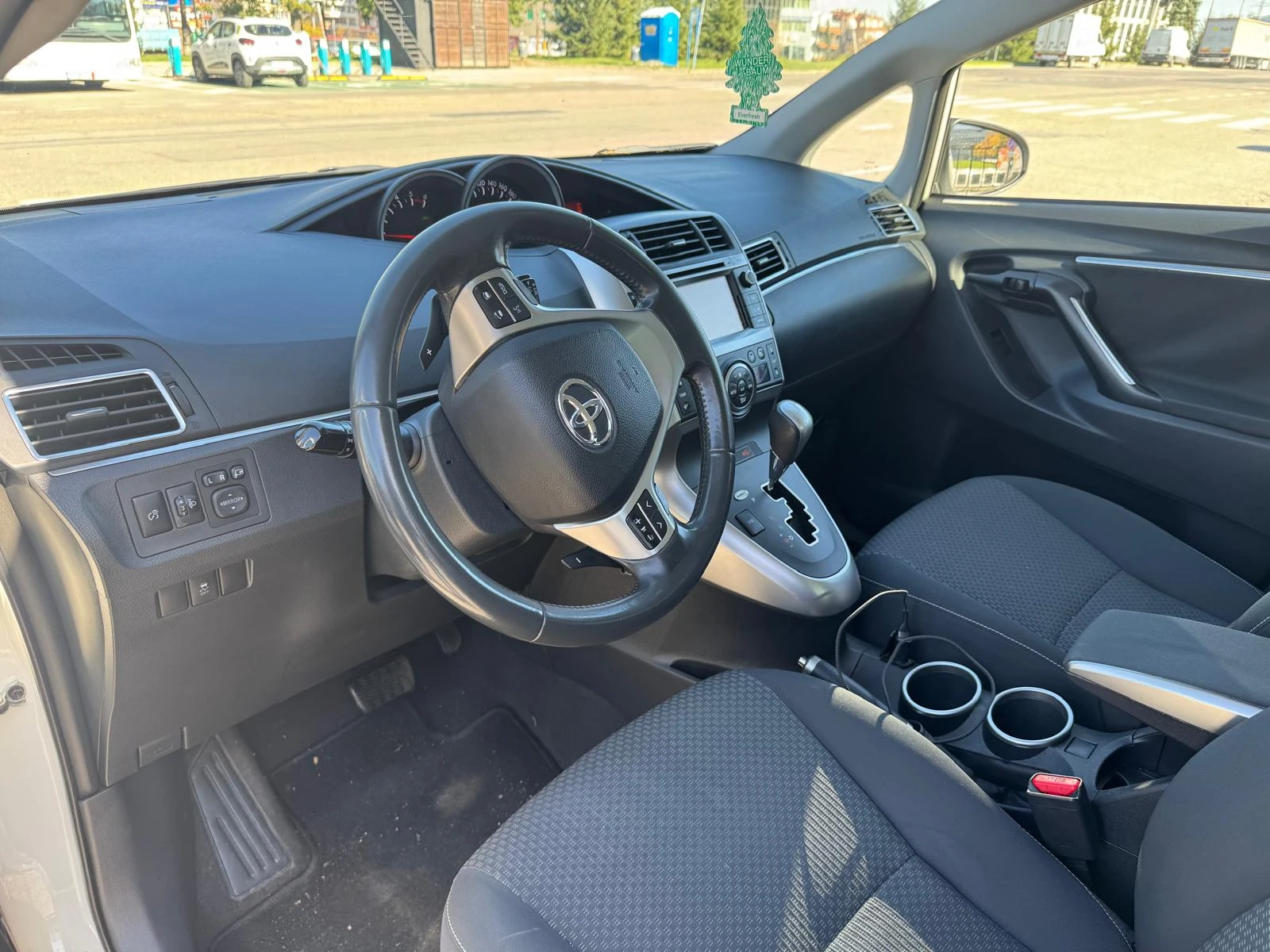 Toyota Verso  - изображение 6