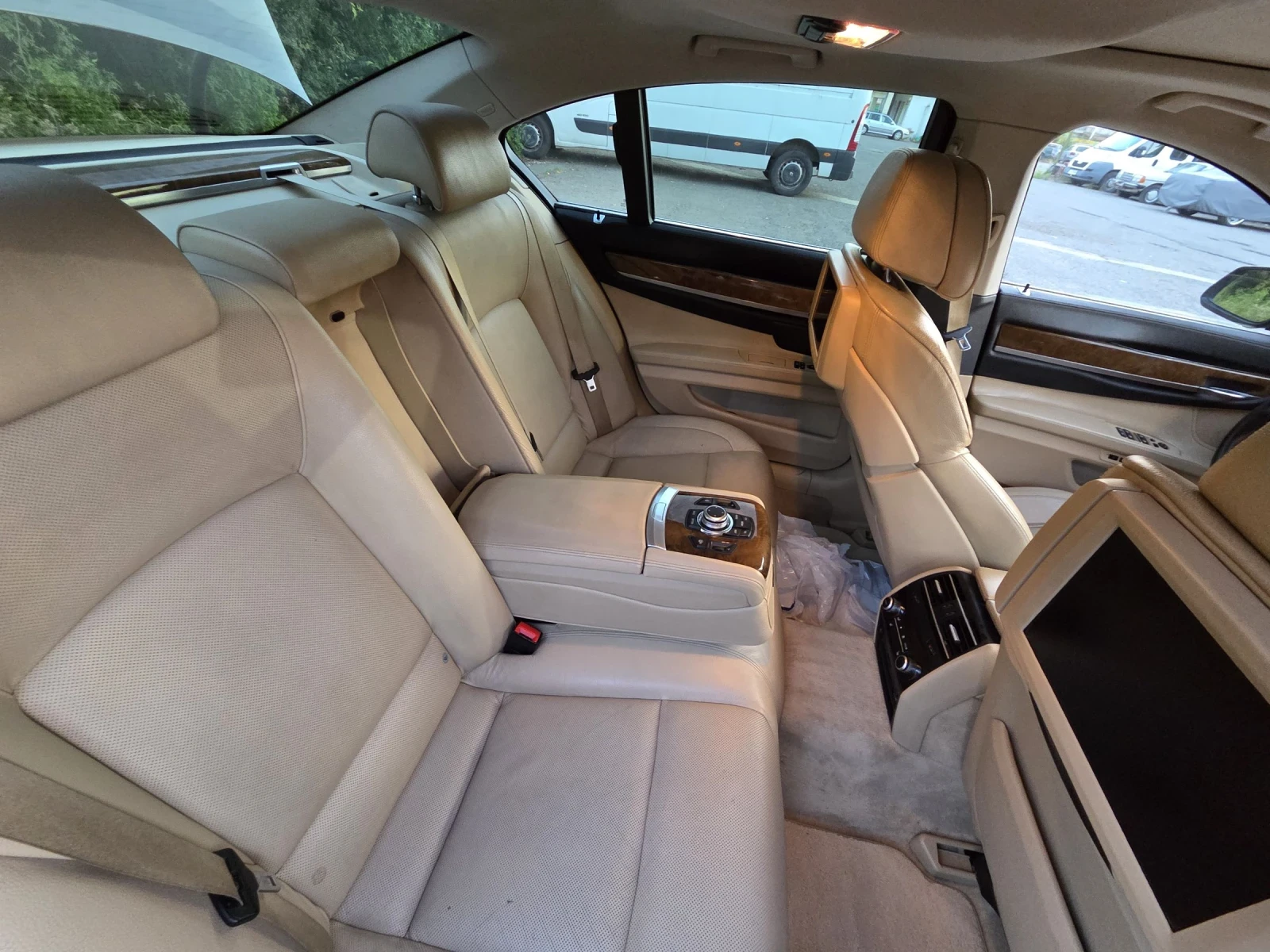 BMW 740 740 d - изображение 10