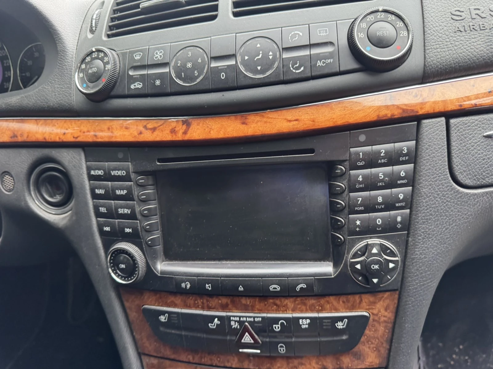 Mercedes-Benz E 350 | Mobile.bg   6