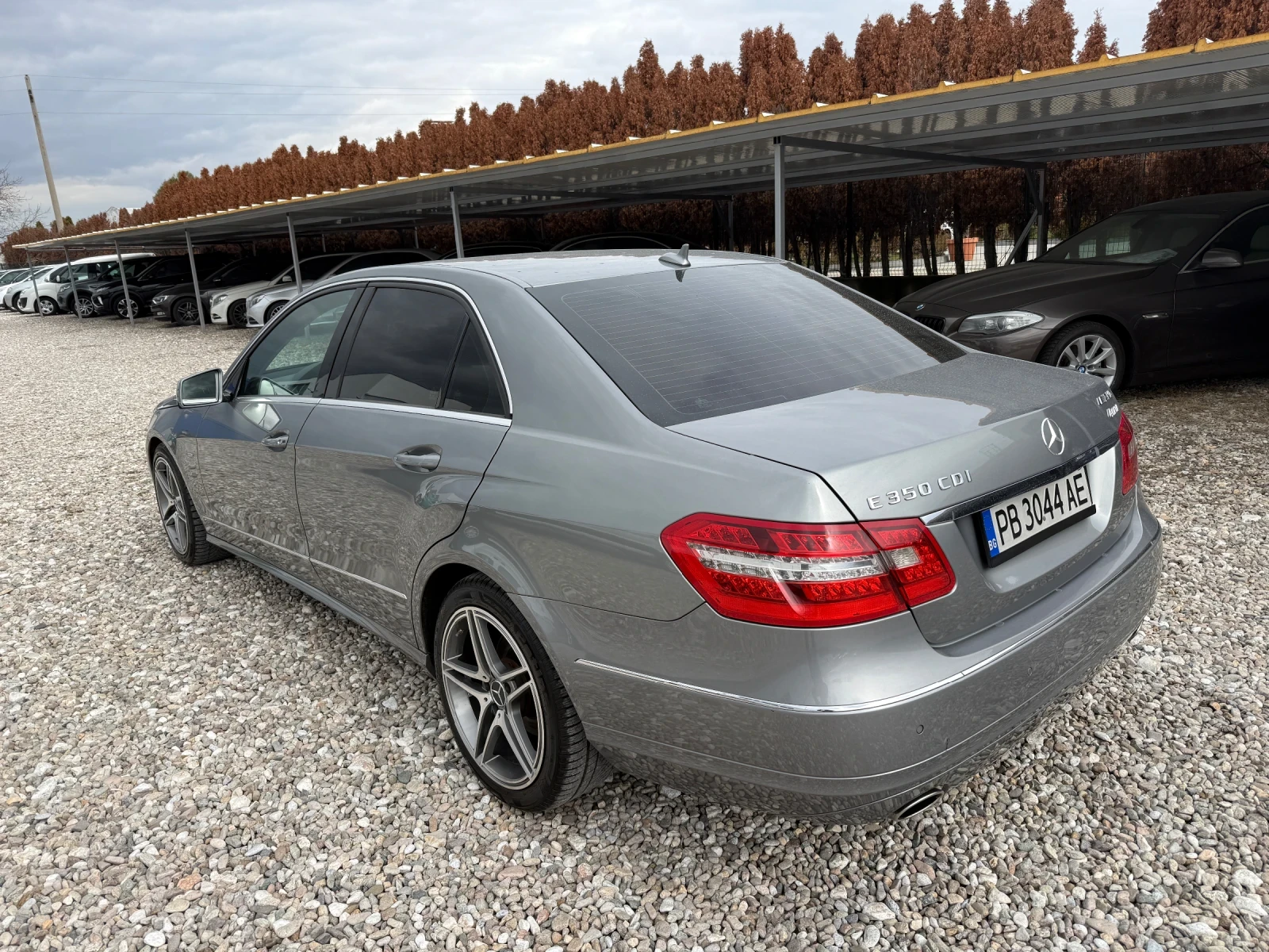 Mercedes-Benz E 350 3.0 D 4Matic, снимка 5 - Автомобили и джипове - 53917178