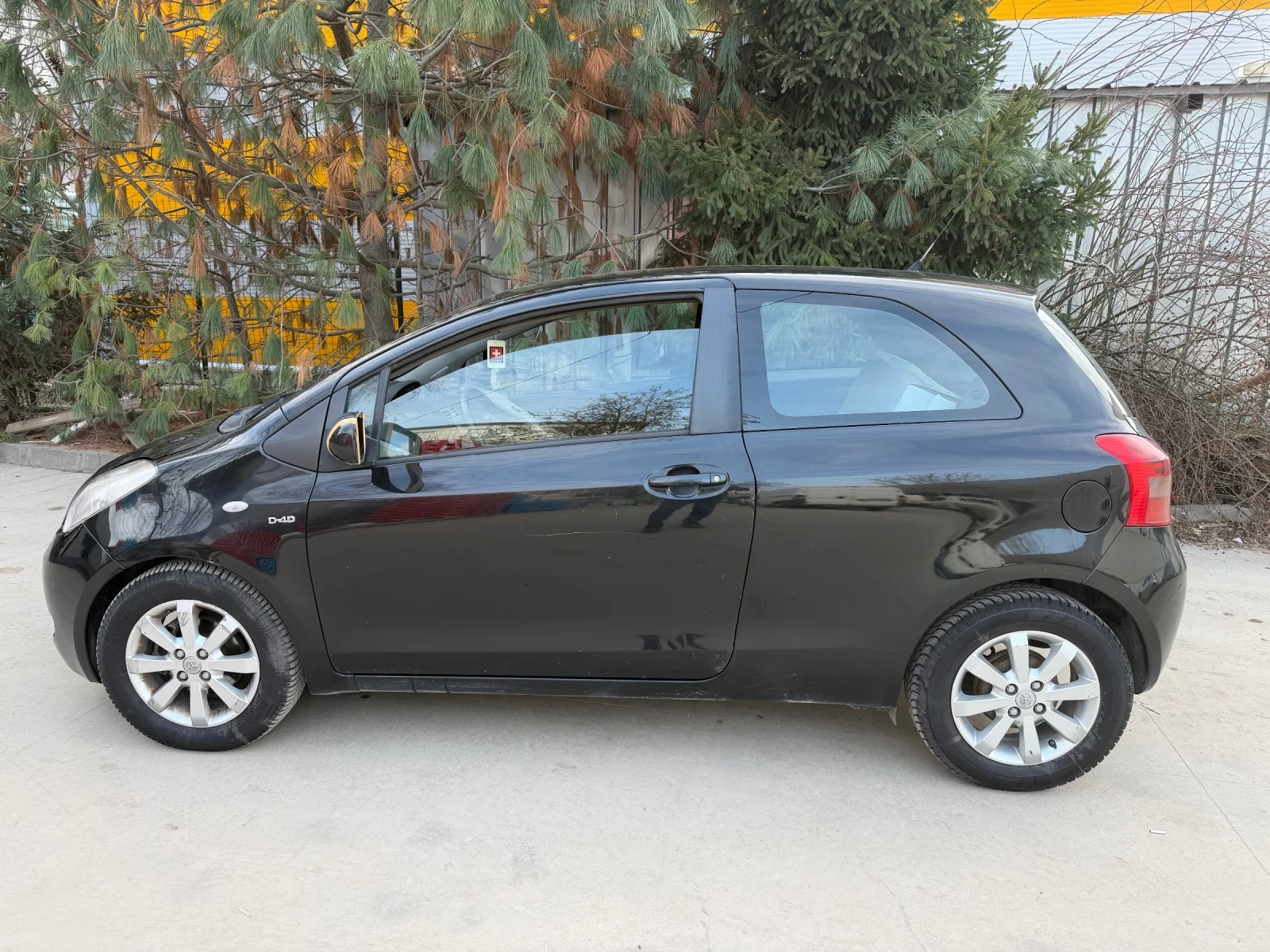 Toyota Yaris, снимка 2 - Автомобили и джипове - 54065283