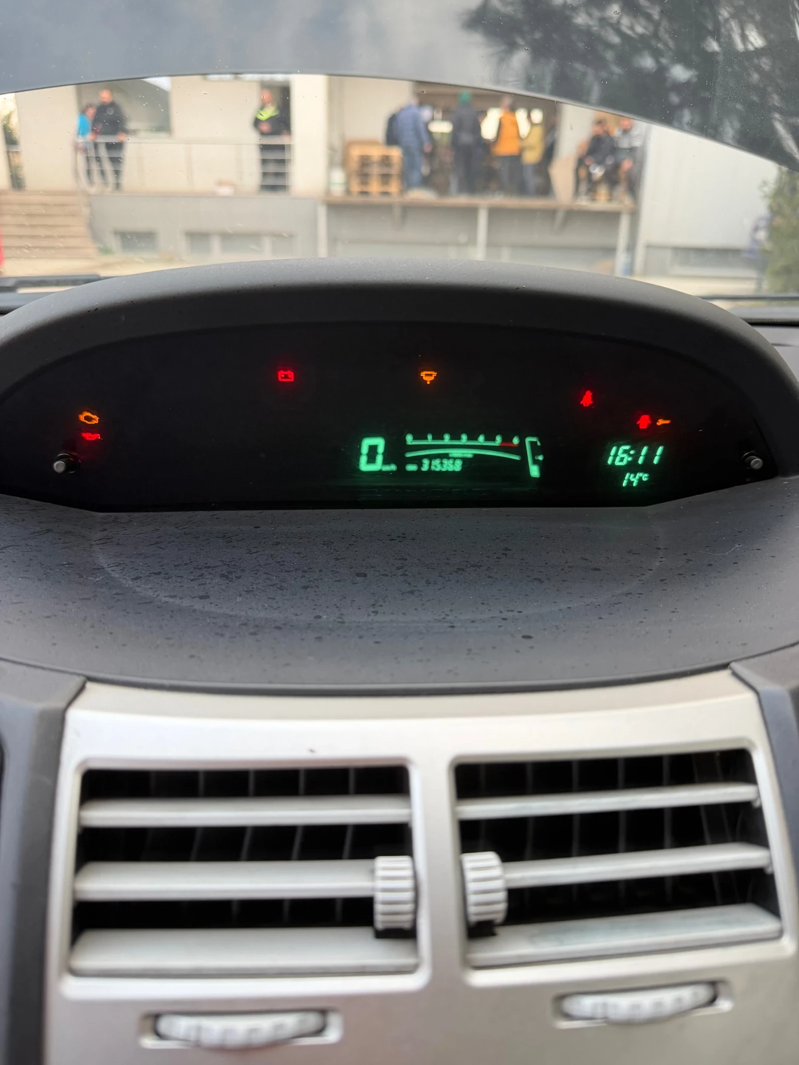 Toyota Yaris, снимка 5 - Автомобили и джипове - 54065283