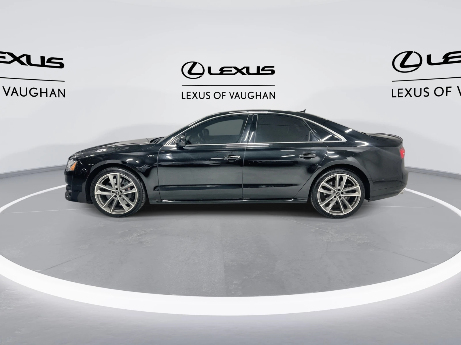 Audi S8  Plus 4.0T quattro, снимка 5 - Автомобили и джипове - 54352315