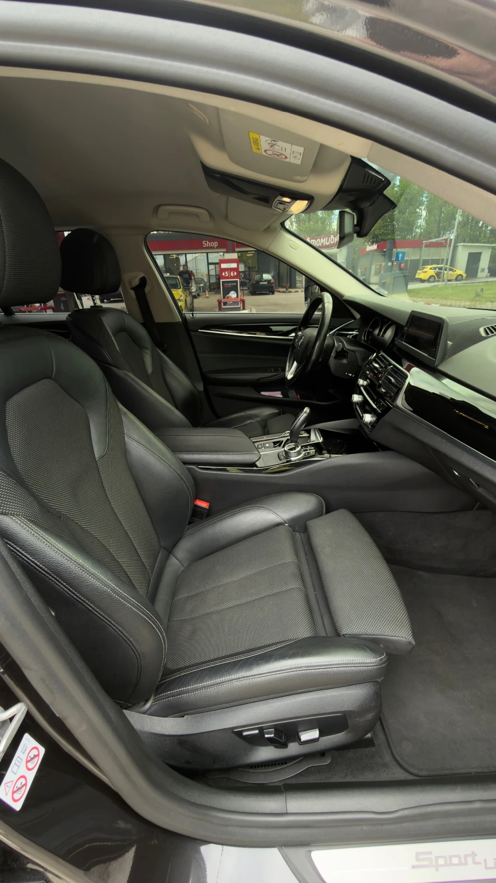 BMW 530 BNW G30 530d 265hp Sport Line., снимка 8 - Автомобили и джипове - 54379897