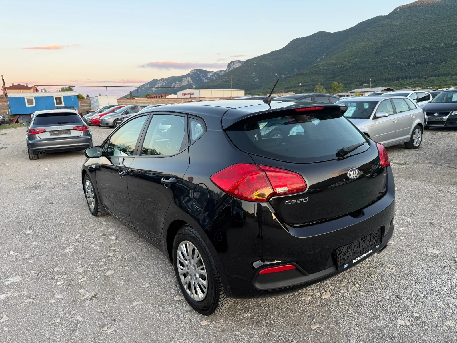 Kia Ceed 1.4 CRDI 90 к.с, снимка 9 - Автомобили и джипове - 55225593