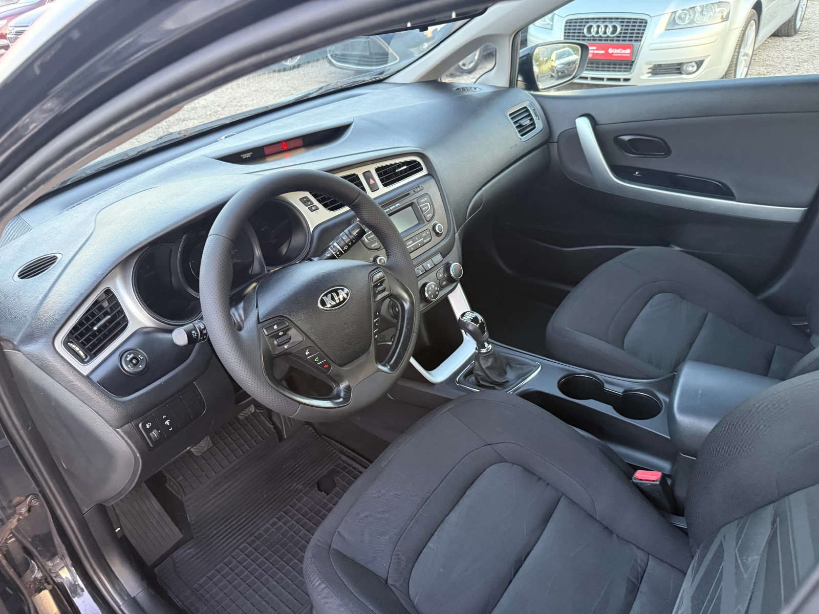 Kia Ceed 1.4 CRDI 90 к.с, снимка 10 - Автомобили и джипове - 55225593