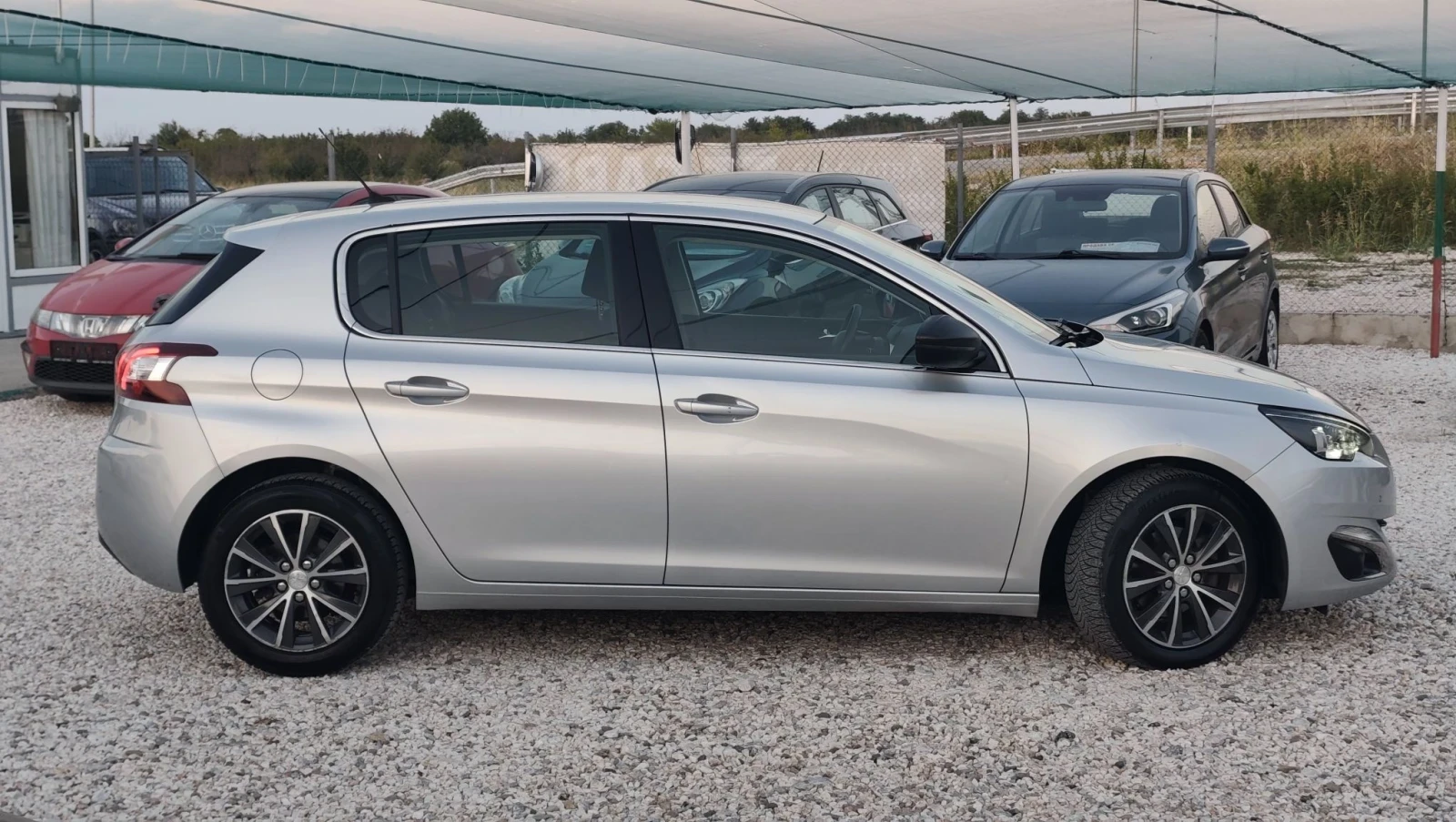 Peugeot 308 1, 6 HDI ALLURE , снимка 4 - Автомобили и джипове - 55618925