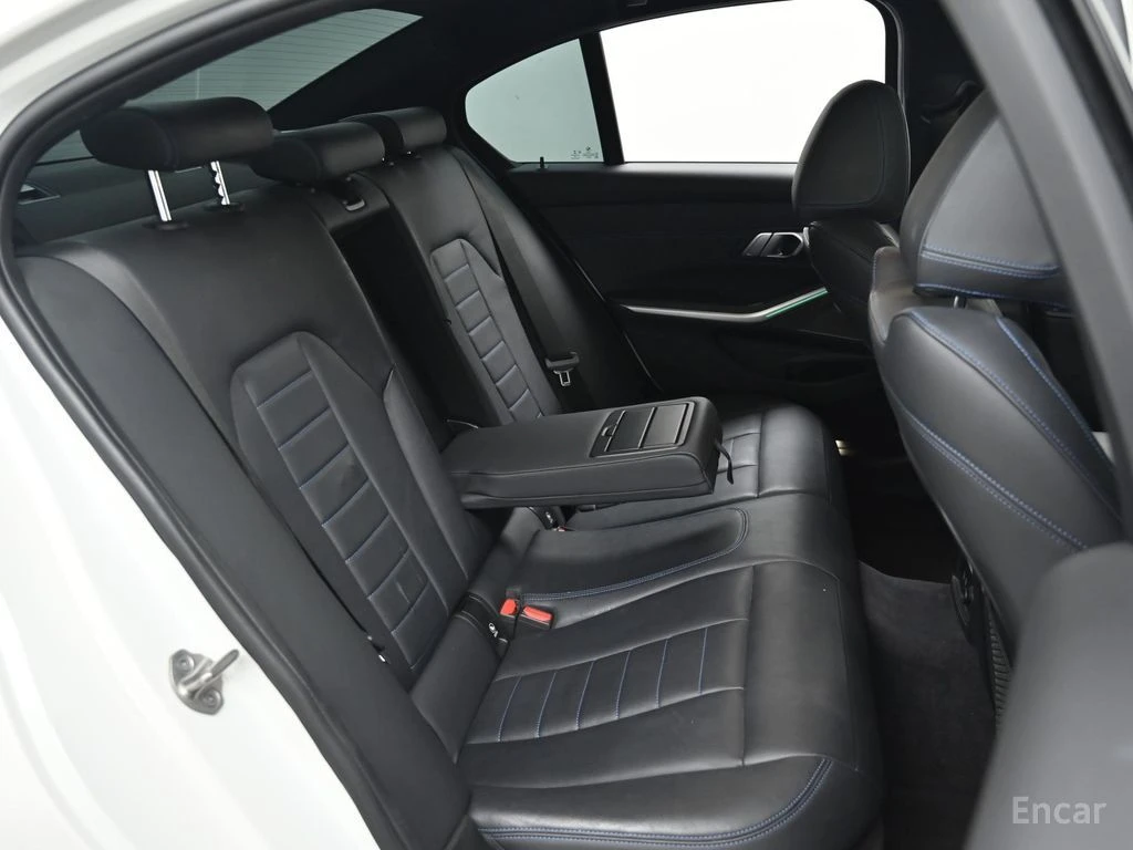 BMW 340 HARMON* KARDON* ДИСТРОНИК* ХЕДЪП* 360КАМЕРА* , снимка 15 - Автомобили и джипове - 55691276