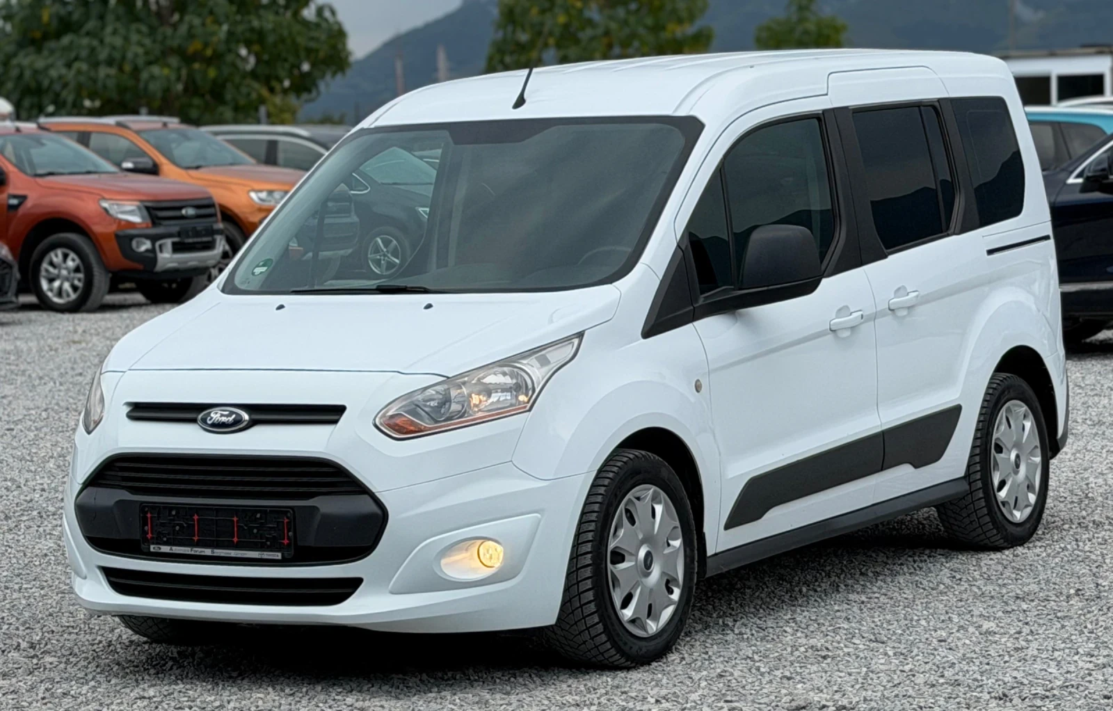 Ford Tourneo Connect 1.6TDCi 95к.с * Пътник* , снимка 3 - Автомобили и джипове - 55873162