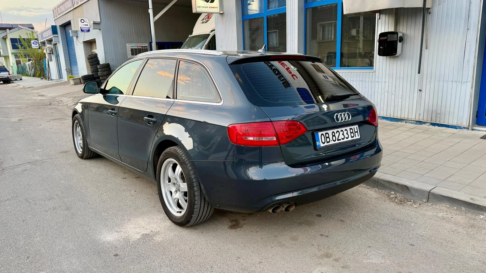 Audi A4 2 tdi, снимка 4 - Автомобили и джипове - 56112838