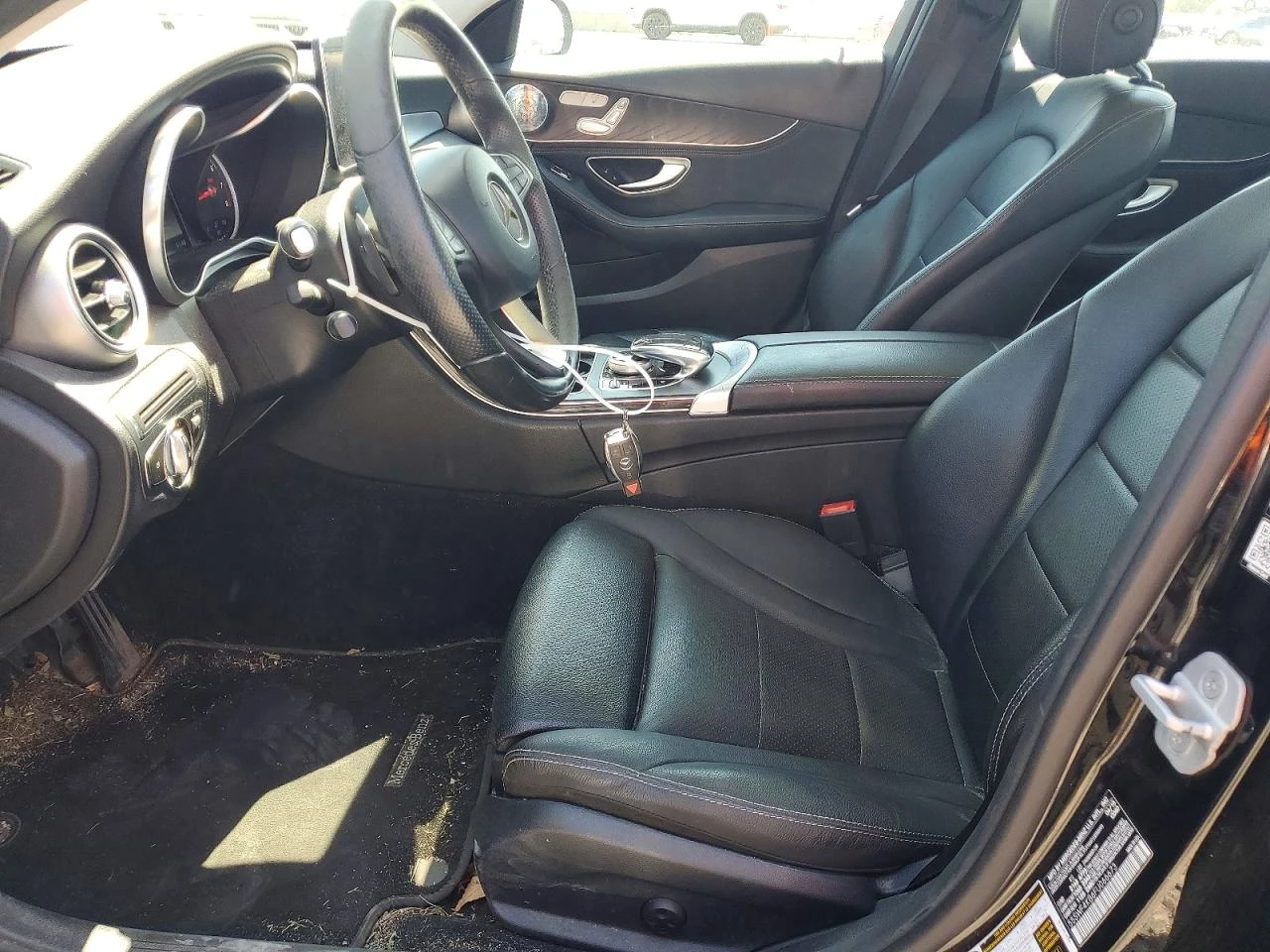 Mercedes-Benz C 300 2.0l 4Matic, снимка 7 - Автомобили и джипове - 56133857