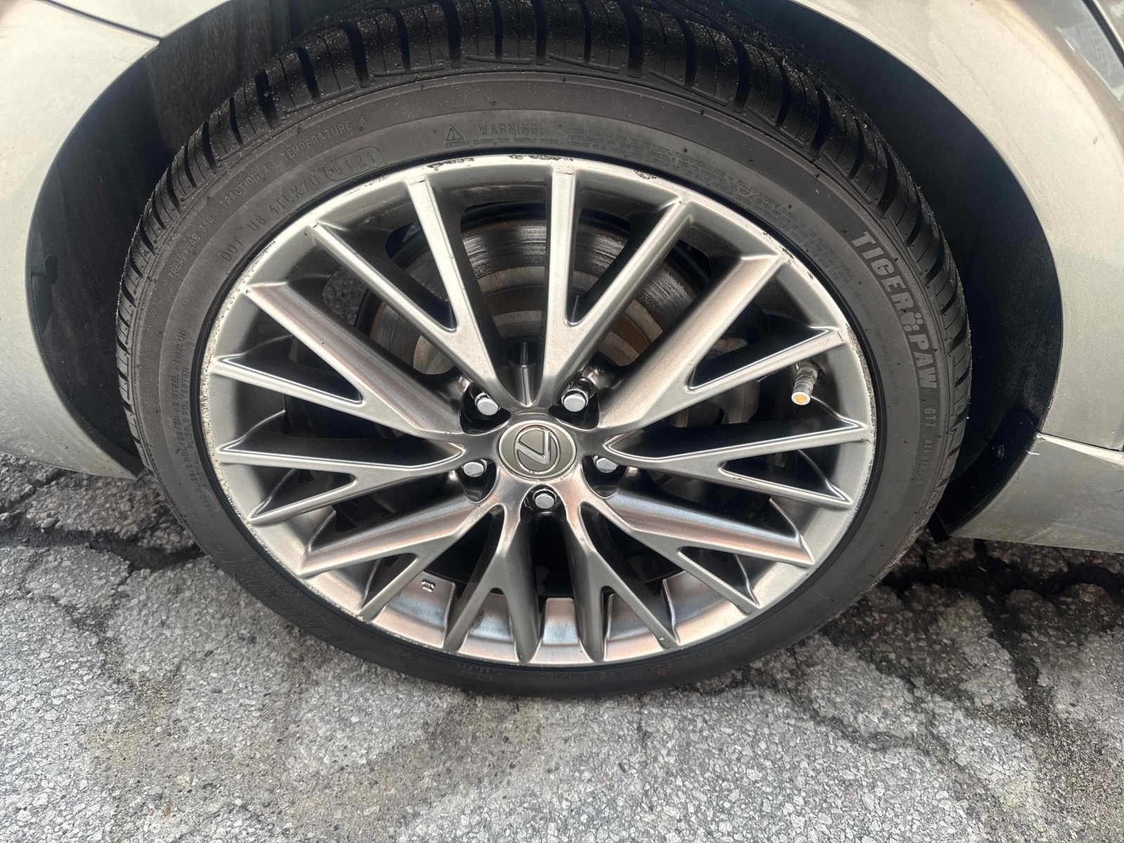 Lexus IS 300 DISTRONIC* ОБДУХВАНЕ* ПОДГРЕВ* CARFAX* , снимка 7 - Автомобили и джипове - 56139162