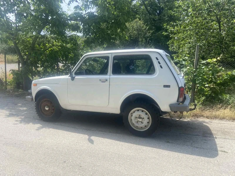 Lada Niva, снимка 2 - Автомобили и джипове - 47175661