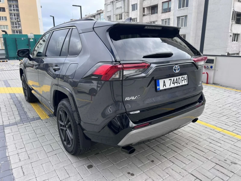 Toyota Rav4 НАЛИЧНА/ 2023г/ 2.5i / HYBRID/ 23 000km / 4x4, снимка 3 - Автомобили и джипове - 48235322