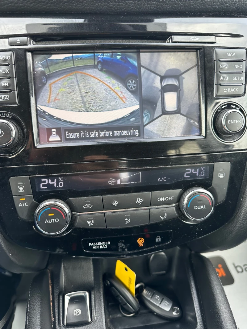 Nissan Qashqai 1.2 I  360 -TEKNA, снимка 14 - Автомобили и джипове - 52148803