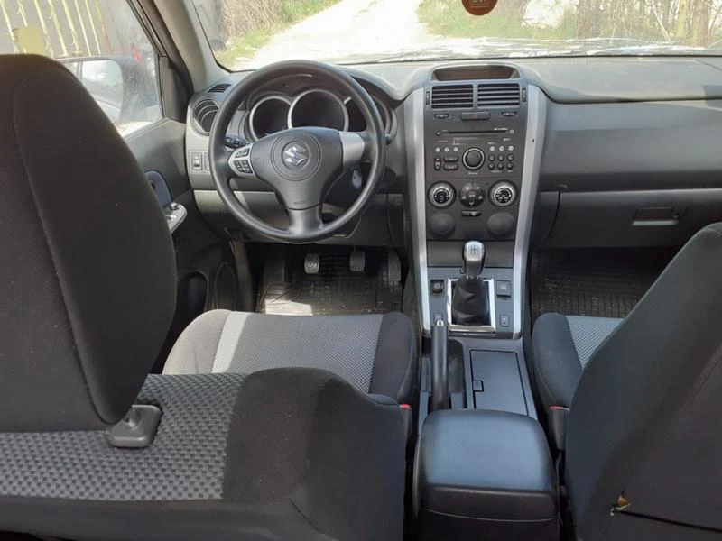 Suzuki Grand vitara  1.6i  - изображение 5