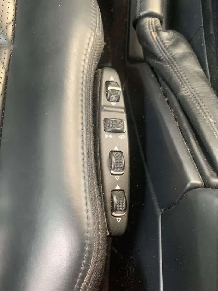 Mercedes-Benz G 63 AMG * CARFAX * ПАНО* KEYLESS* ПОДГРЕВ* , снимка 13 - Автомобили и джипове - 53644326