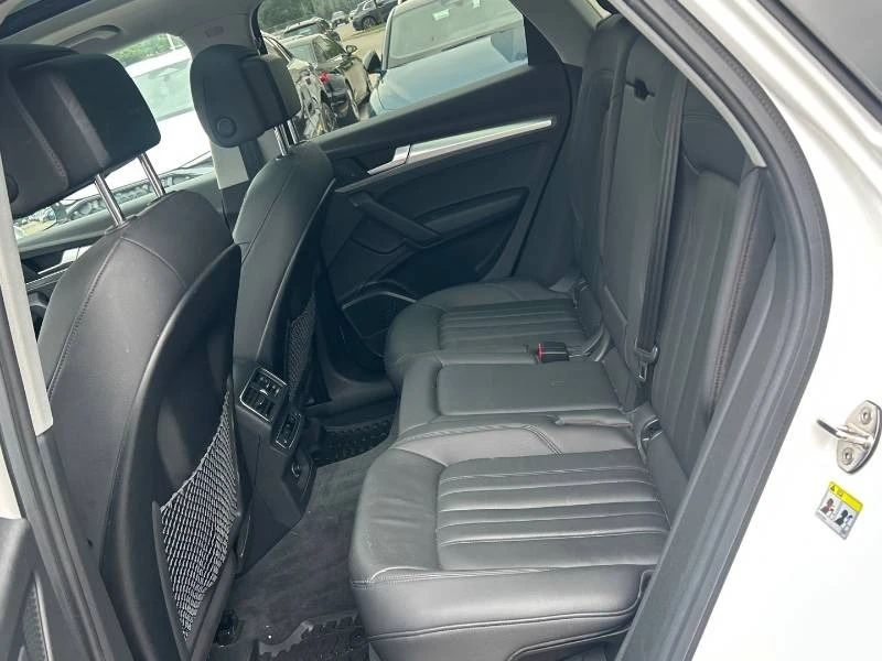 Audi Q5 * TECHNIK * ПРЕДСТАВИТЕЛСТВО НА АУДИ * CARFAX, снимка 14 - Автомобили и джипове - 55596151