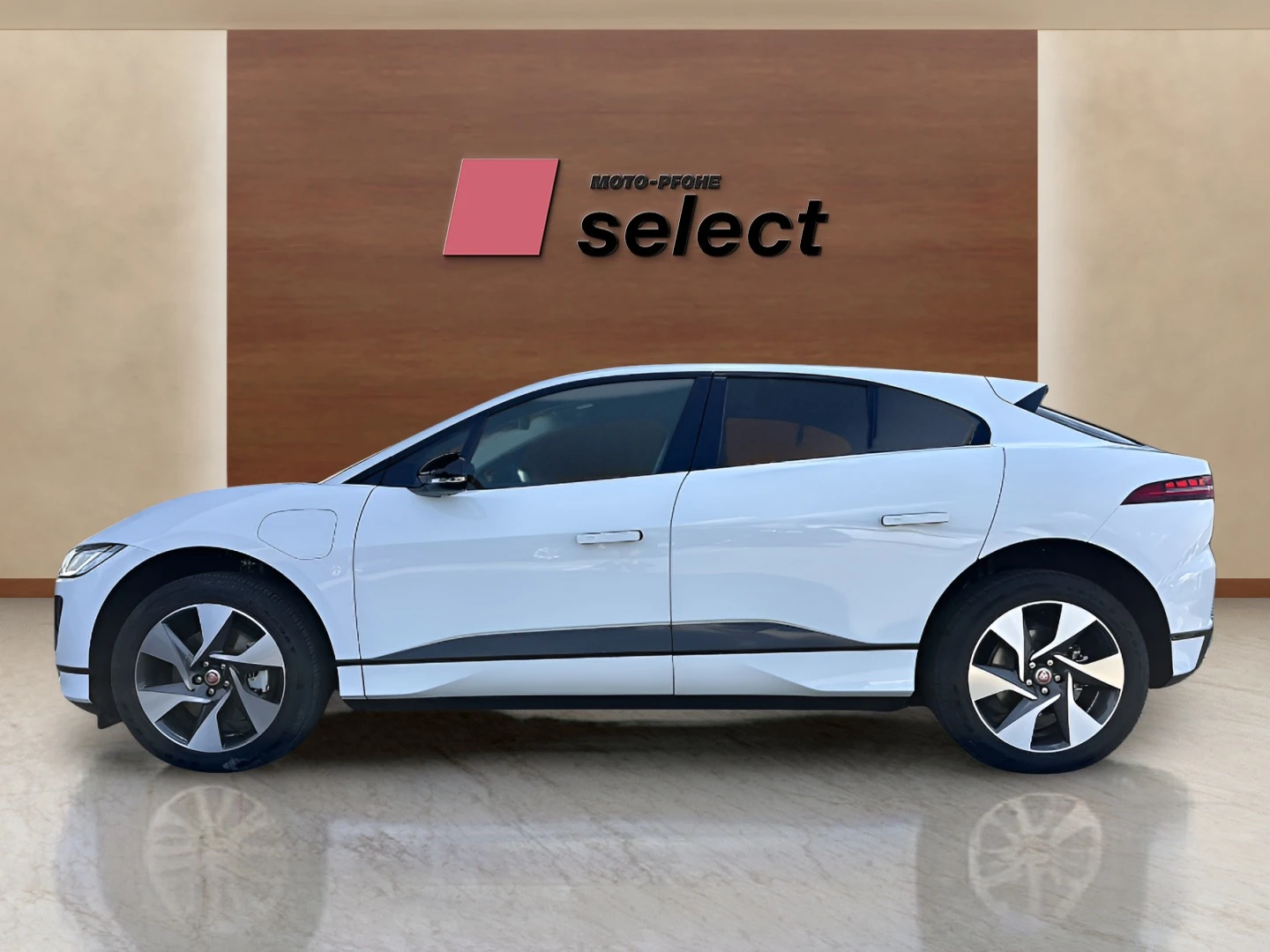 Jaguar I-Pace 90 kWh - изображение 4