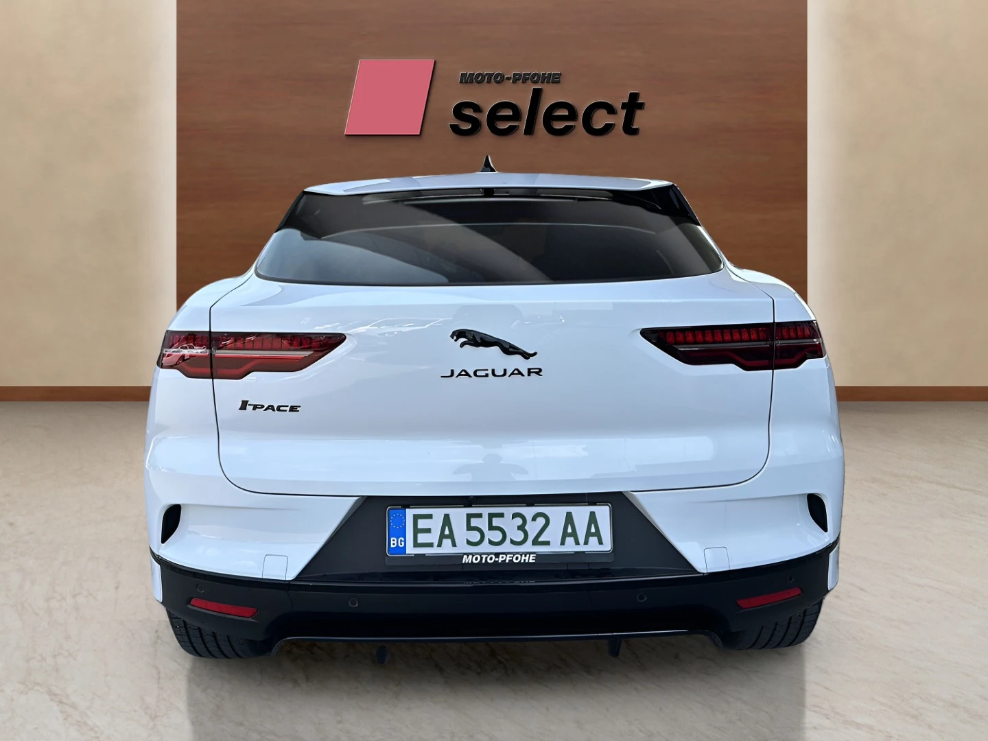 Jaguar I-Pace 90 kWh - изображение 8