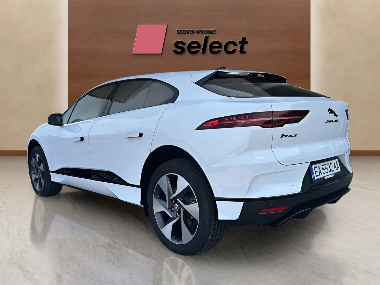 Jaguar I-Pace 90 kWh - изображение 6