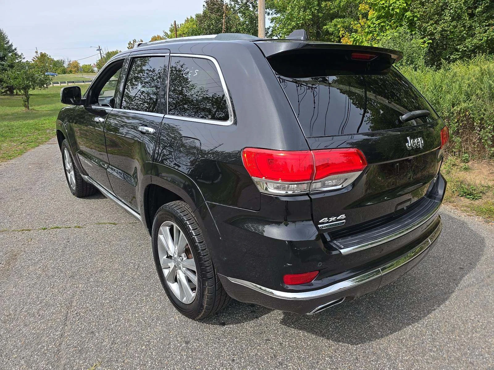 Jeep Grand cherokee SUMMIT* DISTRONIK* ОБДУХ* ПОДГРЕВ* ПАНО* 8ZF* DIGI - изображение 4