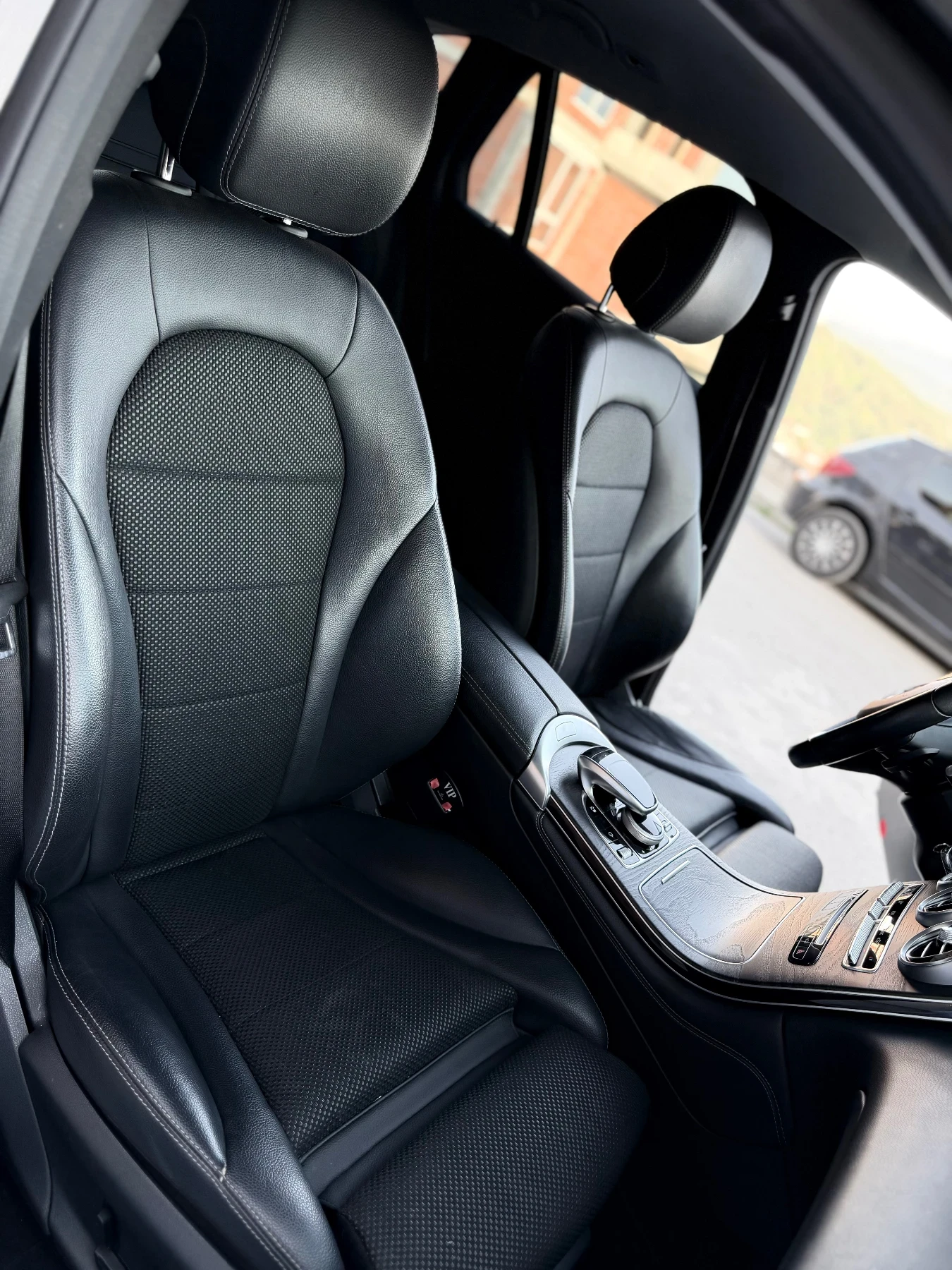 Mercedes-Benz GLC 220 КОЖА!9G-tronic, 4matic, Burmester, Германия, снимка 11 - Автомобили и джипове - 55105158
