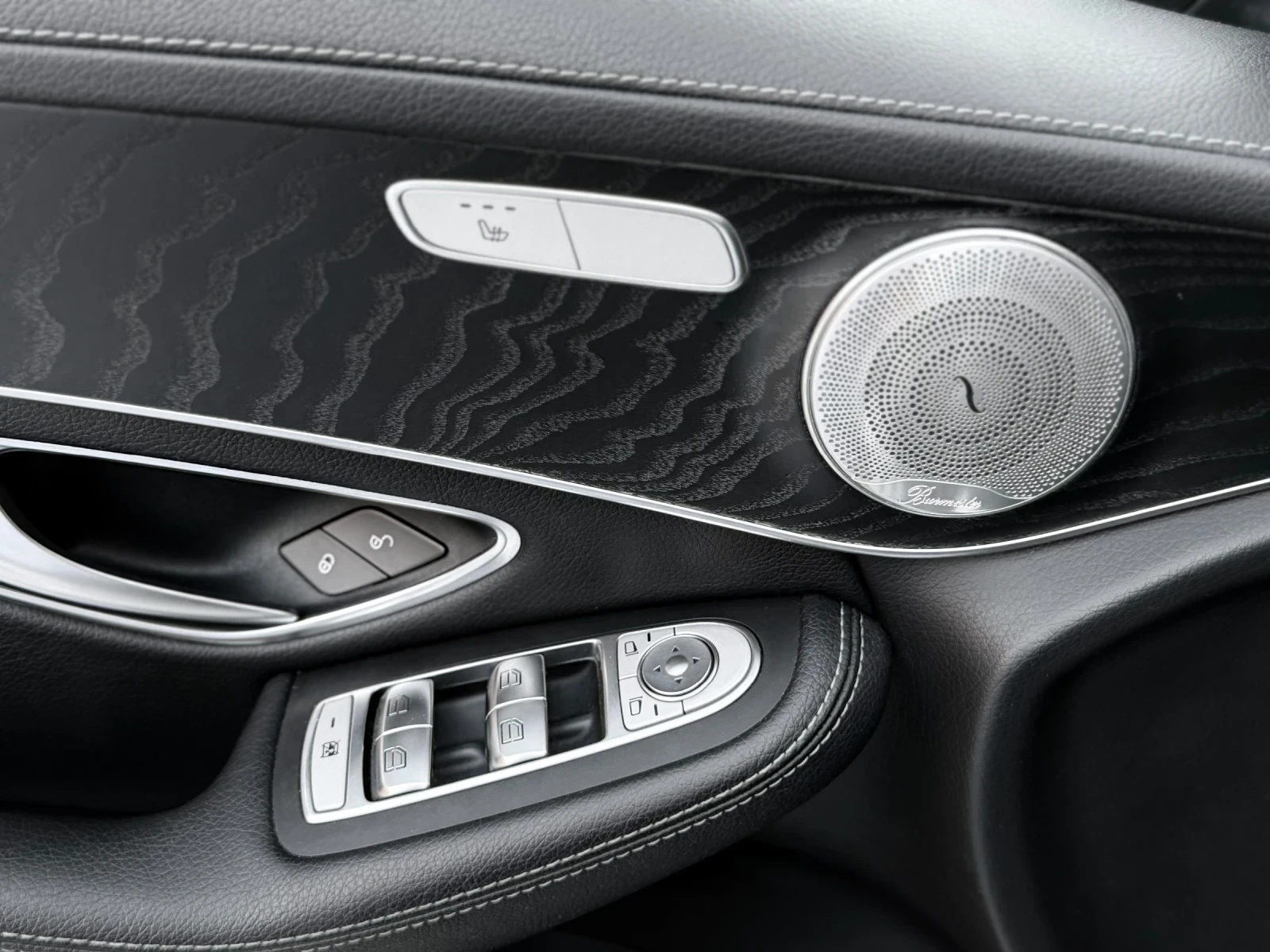Mercedes-Benz GLC 220 КОЖА!9G-tronic, 4matic, Burmester, Германия, снимка 12 - Автомобили и джипове - 55105158