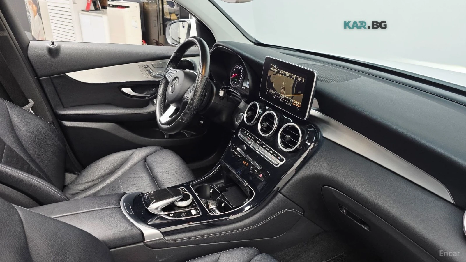 Mercedes-Benz GLC 220d 4MATIC* КОЖА* НАВИ* ПАНО* 360, снимка 16 - Автомобили и джипове - 55343847