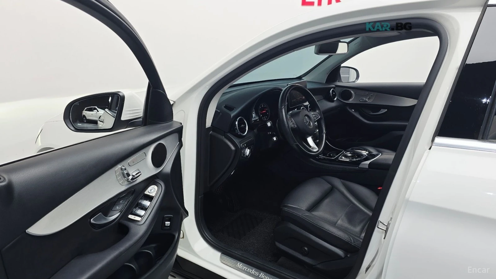 Mercedes-Benz GLC 220d 4MATIC* КОЖА* НАВИ* ПАНО* 360, снимка 8 - Автомобили и джипове - 55343847