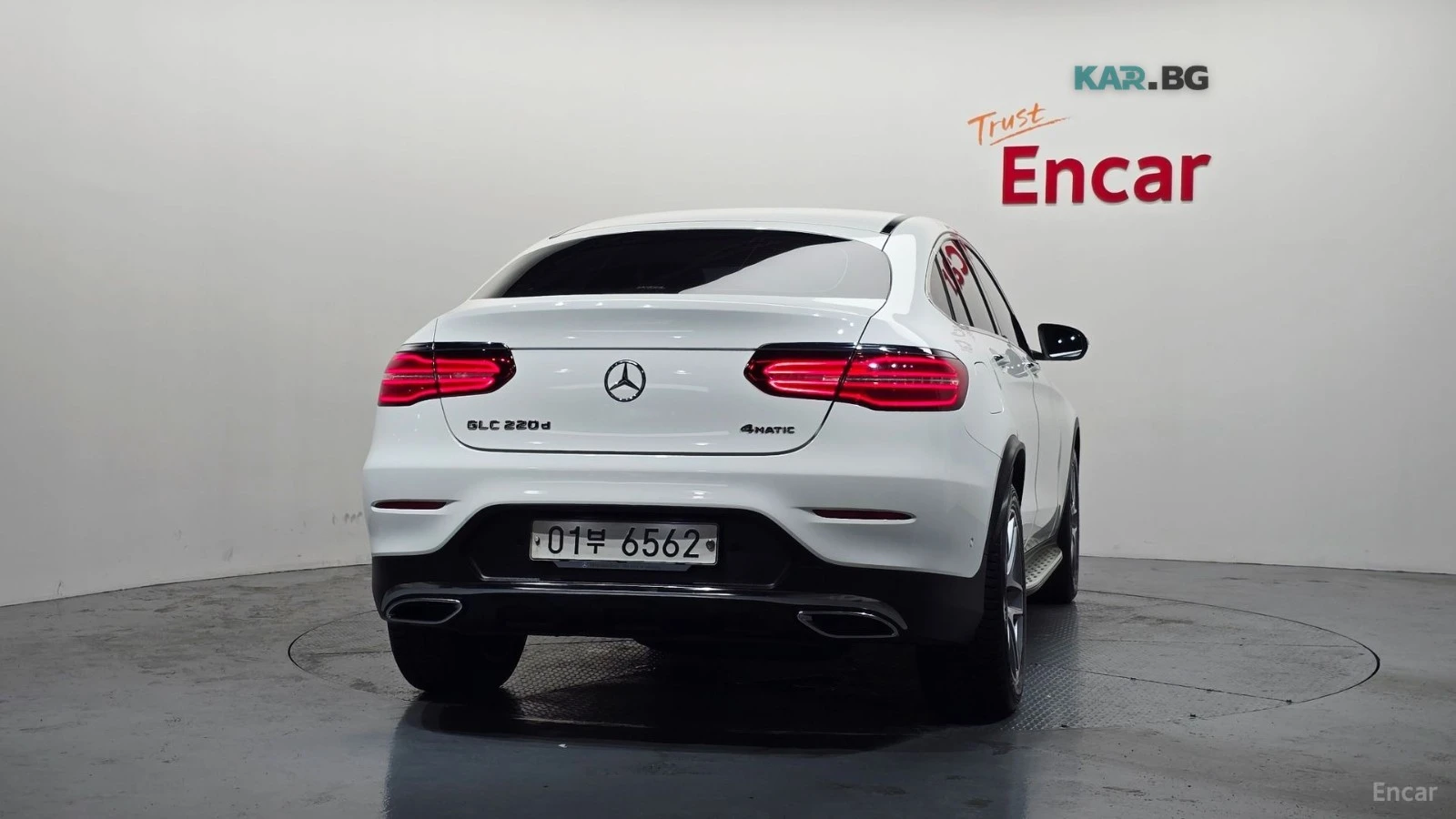 Mercedes-Benz GLC 220d 4MATIC* КОЖА* НАВИ* ПАНО* 360, снимка 4 - Автомобили и джипове - 55343847