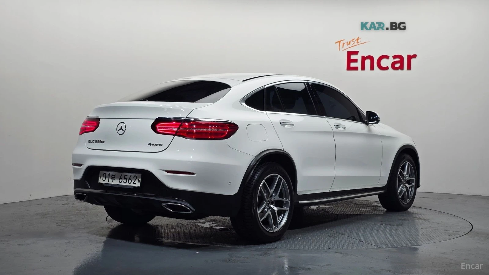 Mercedes-Benz GLC 220d 4MATIC* КОЖА* НАВИ* ПАНО* 360, снимка 2 - Автомобили и джипове - 55343847