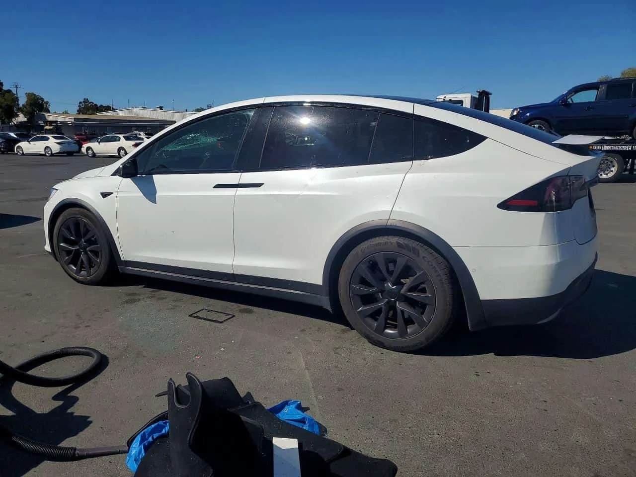 Tesla Model X * CARFAX * БЕЗ ПЪРВОНАЧАЛНА ВНОСКА, снимка 2 - Автомобили и джипове - 56169007