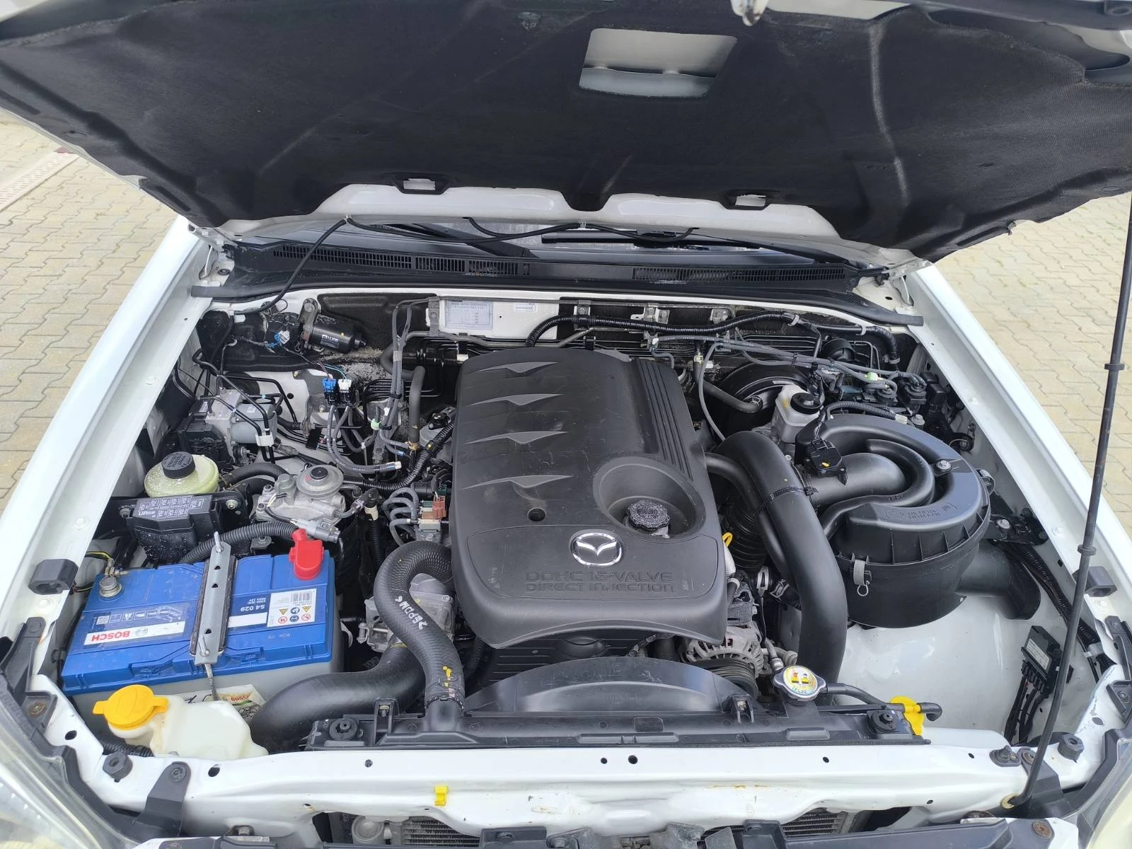 Mazda BT-50, снимка 9 - Автомобили и джипове - 56223602