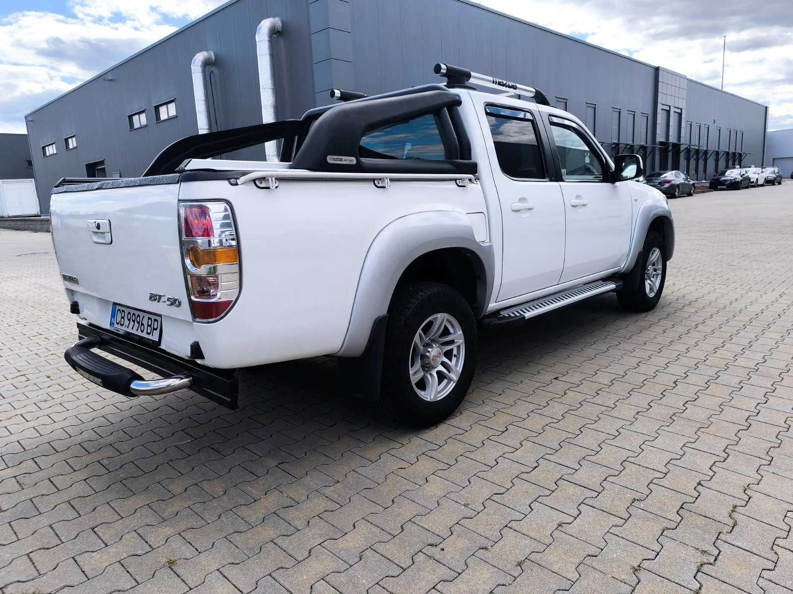 Mazda BT-50, снимка 3 - Автомобили и джипове - 56223602