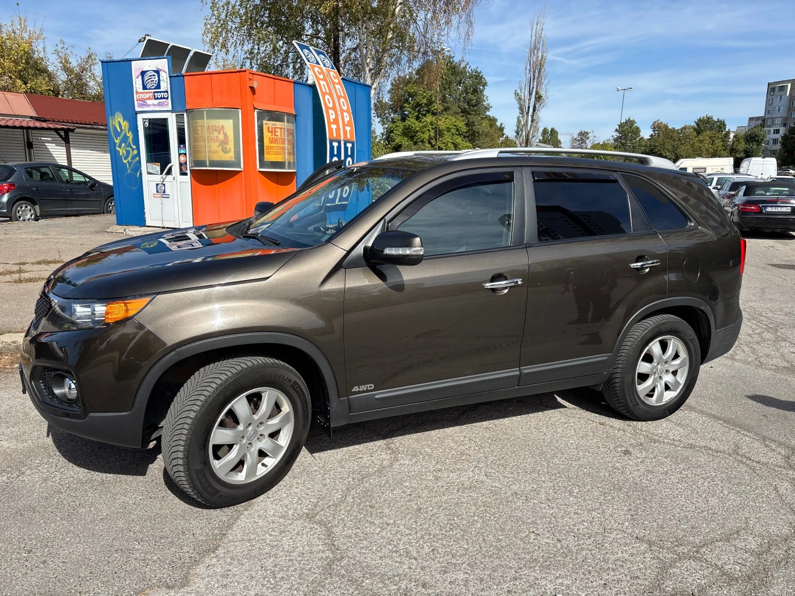 Kia Sorento 4x4 2.2 CRDI, снимка 3 - Автомобили и джипове - 56371905
