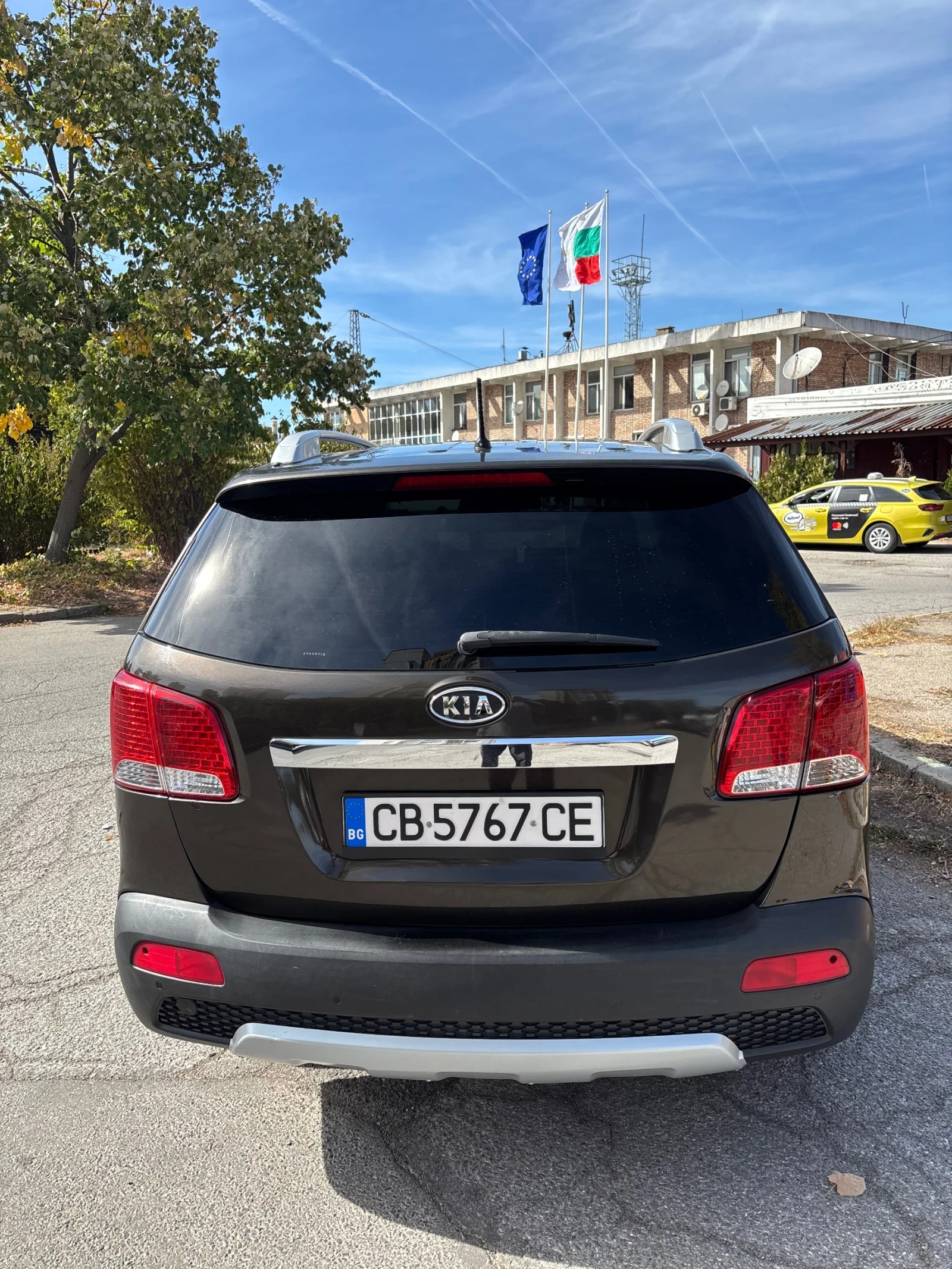 Kia Sorento 4x4 2.2 CRDI, снимка 6 - Автомобили и джипове - 56371905