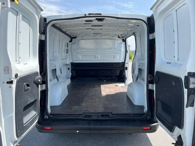 Renault Trafic 3 ОТЛИЧЕН ЕВРО 6В 1.6ТД 125KC КЛИМА НОВ ВНОС, снимка 9 - Бусове и автобуси - 49936299