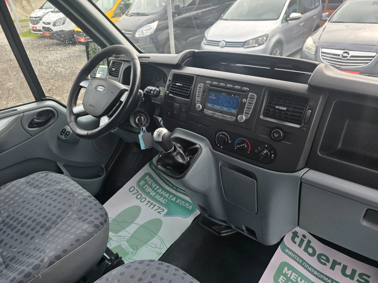 Ford Transit 2.2tdci Навигация Климатик, снимка 13 - Бусове и автобуси - 54921558