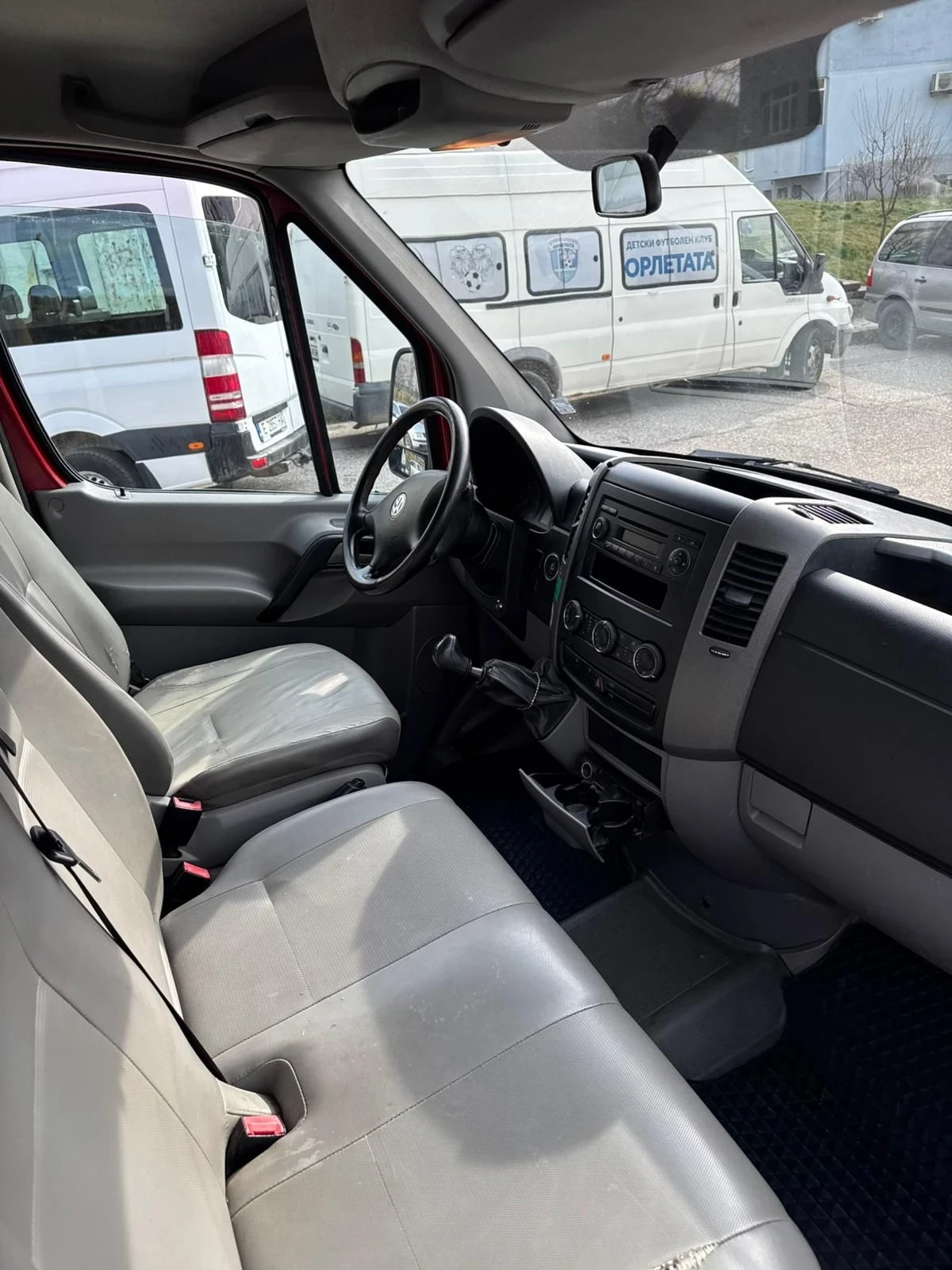 VW Crafter, снимка 8 - Бусове и автобуси - 55575795