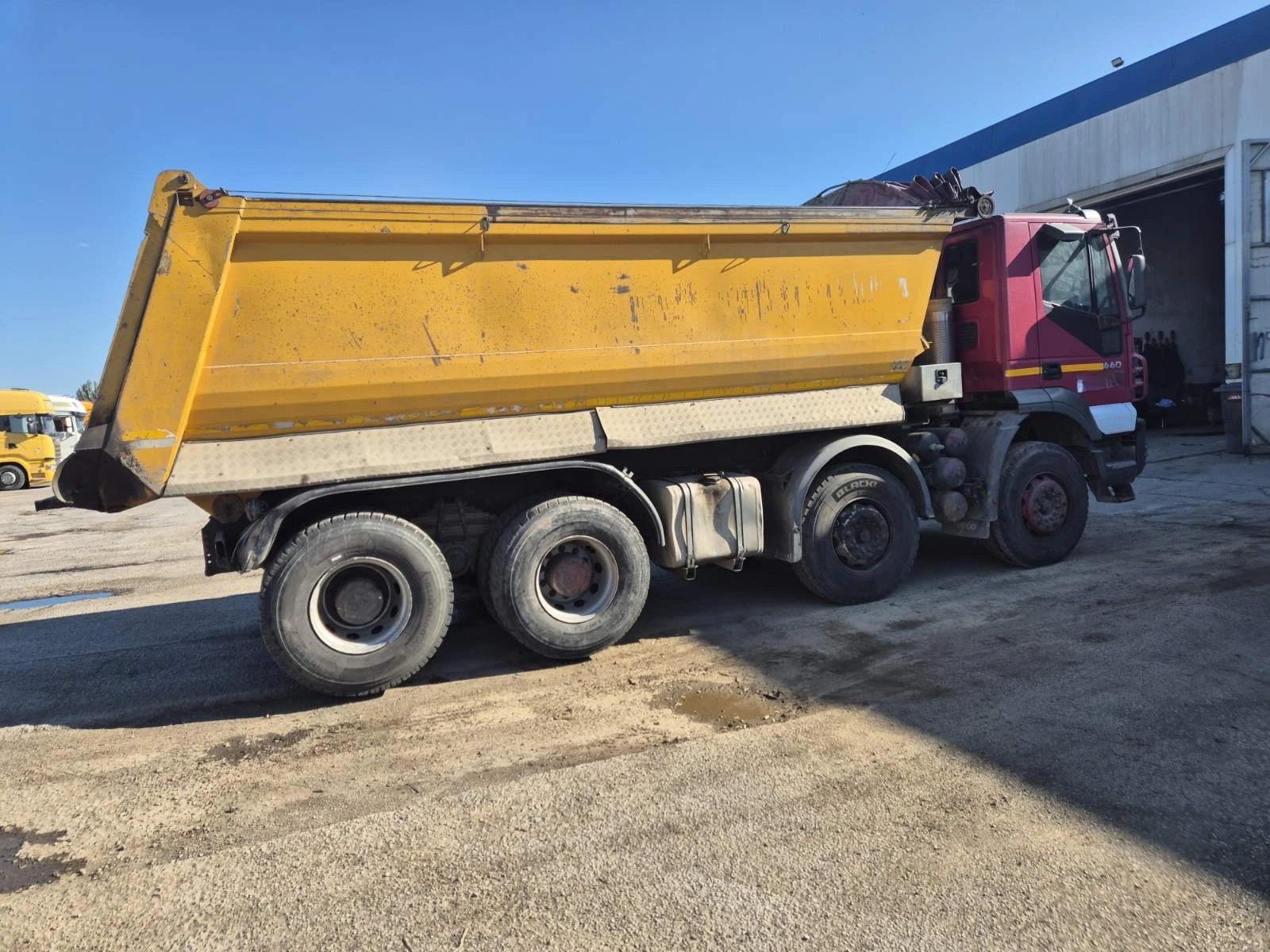 Iveco Trakker  - изображение 2