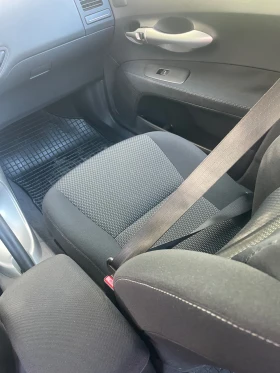 Toyota Auris, снимка 9