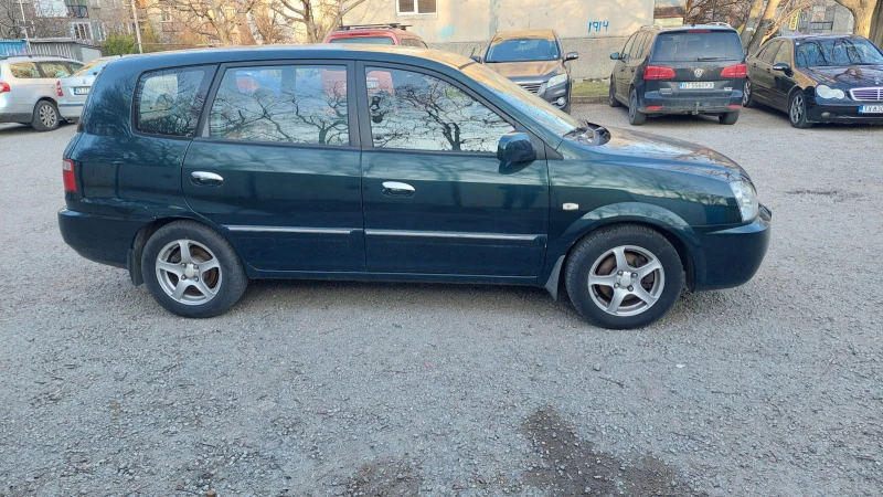 Kia Carens, снимка 2 - Автомобили и джипове - 46399866