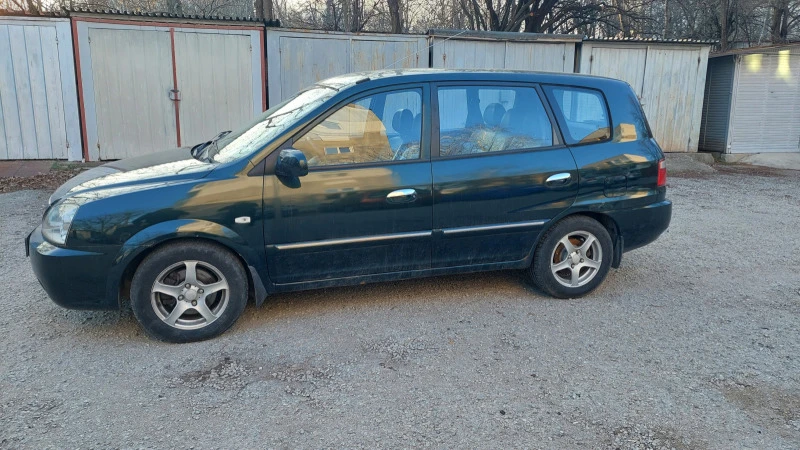 Kia Carens, снимка 4 - Автомобили и джипове - 46399866