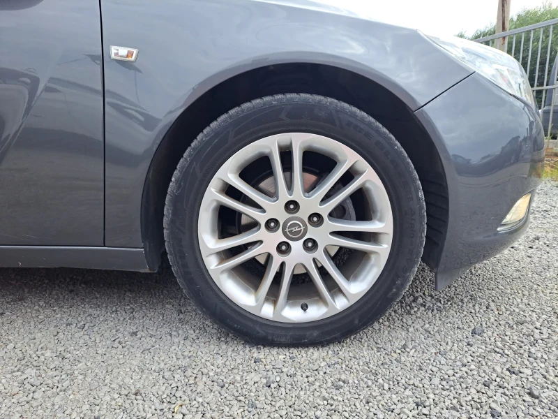 Opel Insignia 2.0CDI EURO 5, снимка 8 - Автомобили и джипове - 51834891