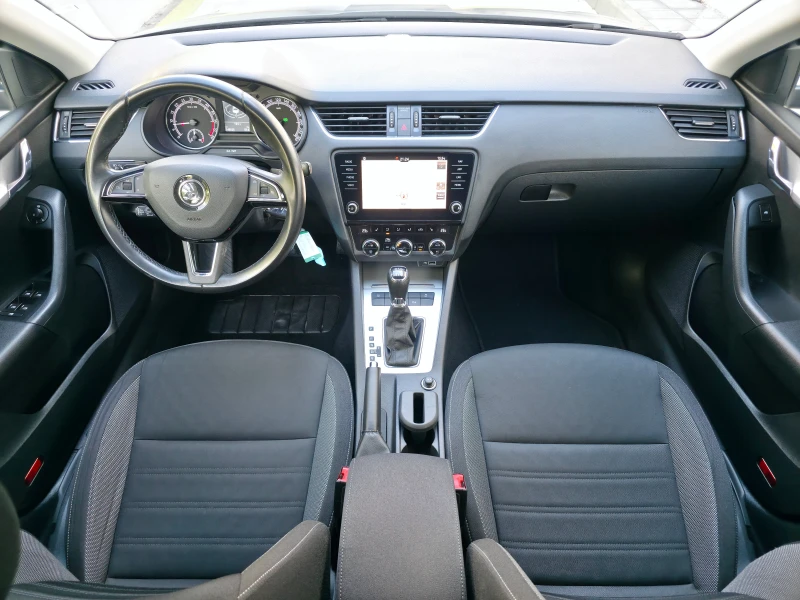Skoda Octavia 2.0TDI 4x4 184ps DSG, снимка 9 - Автомобили и джипове - 52036207