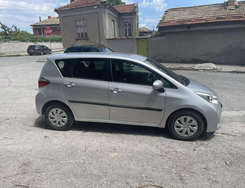 Toyota Verso S, снимка 6 - Автомобили и джипове - 53004798