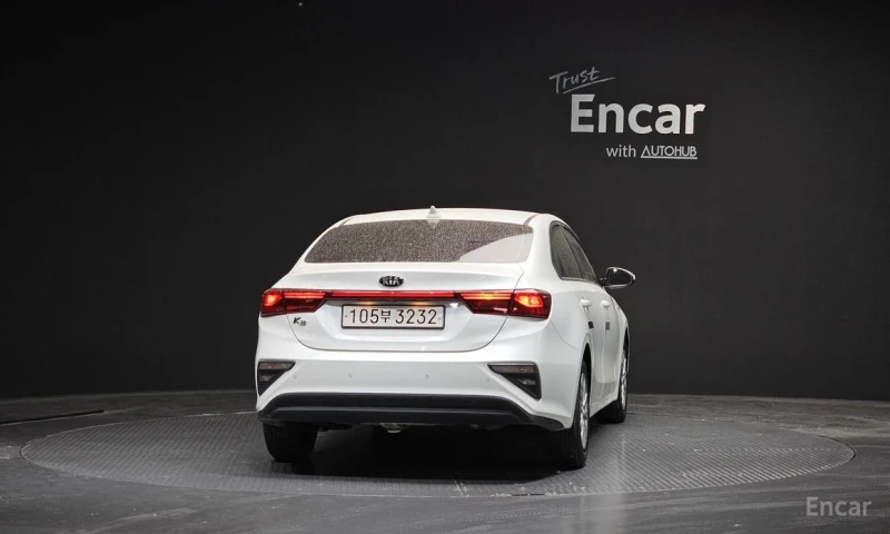 Kia K3, снимка 4 - Автомобили и джипове - 53140284